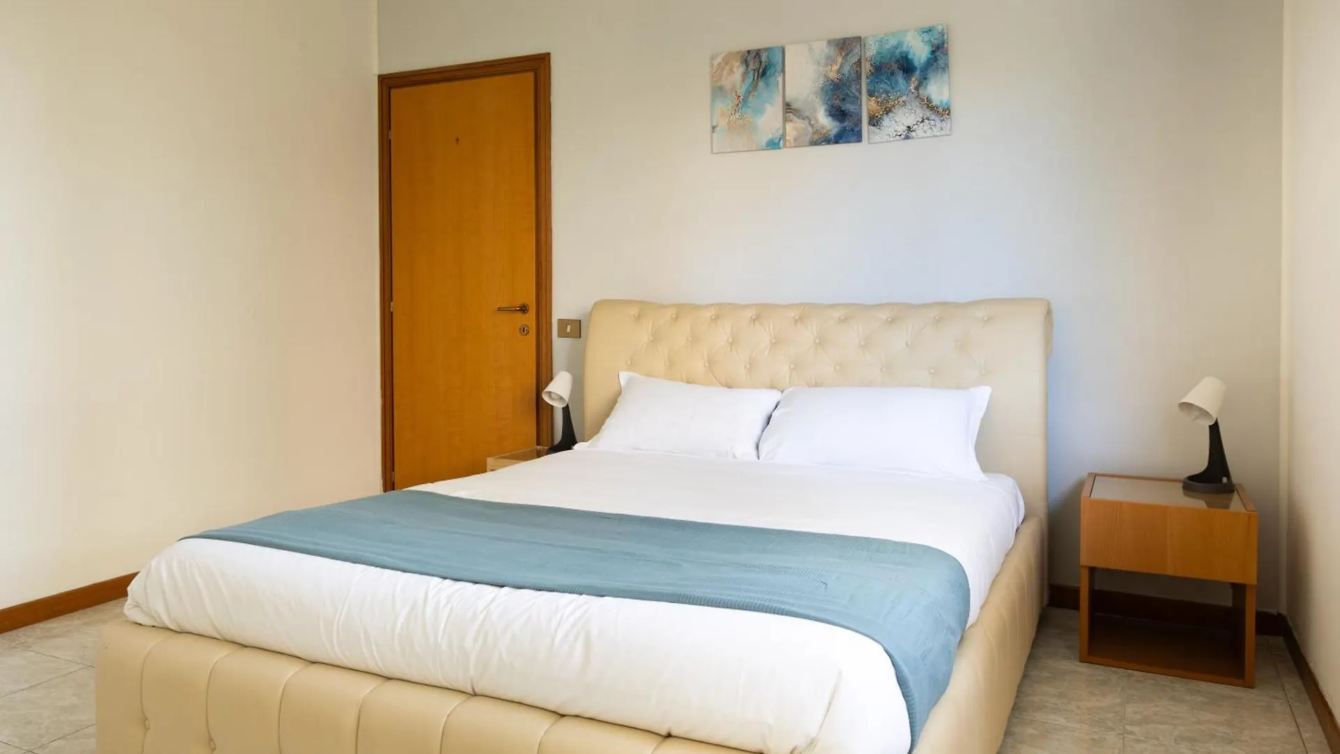 Alessandrino Apartment Roma 0*,  Italia